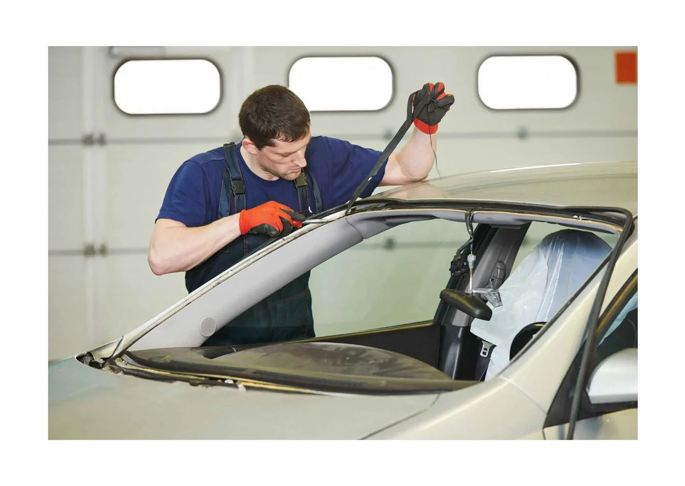 Premier Auto Glass Repair with Unique Safety Calibration