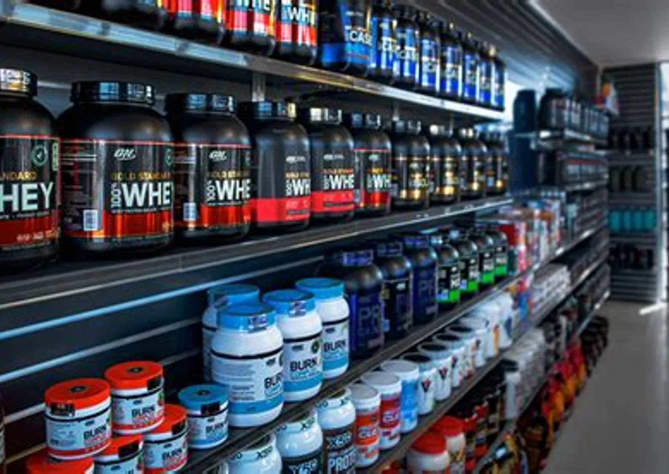 Thriving Nutrition Retailer with Strong Customer Loyalty