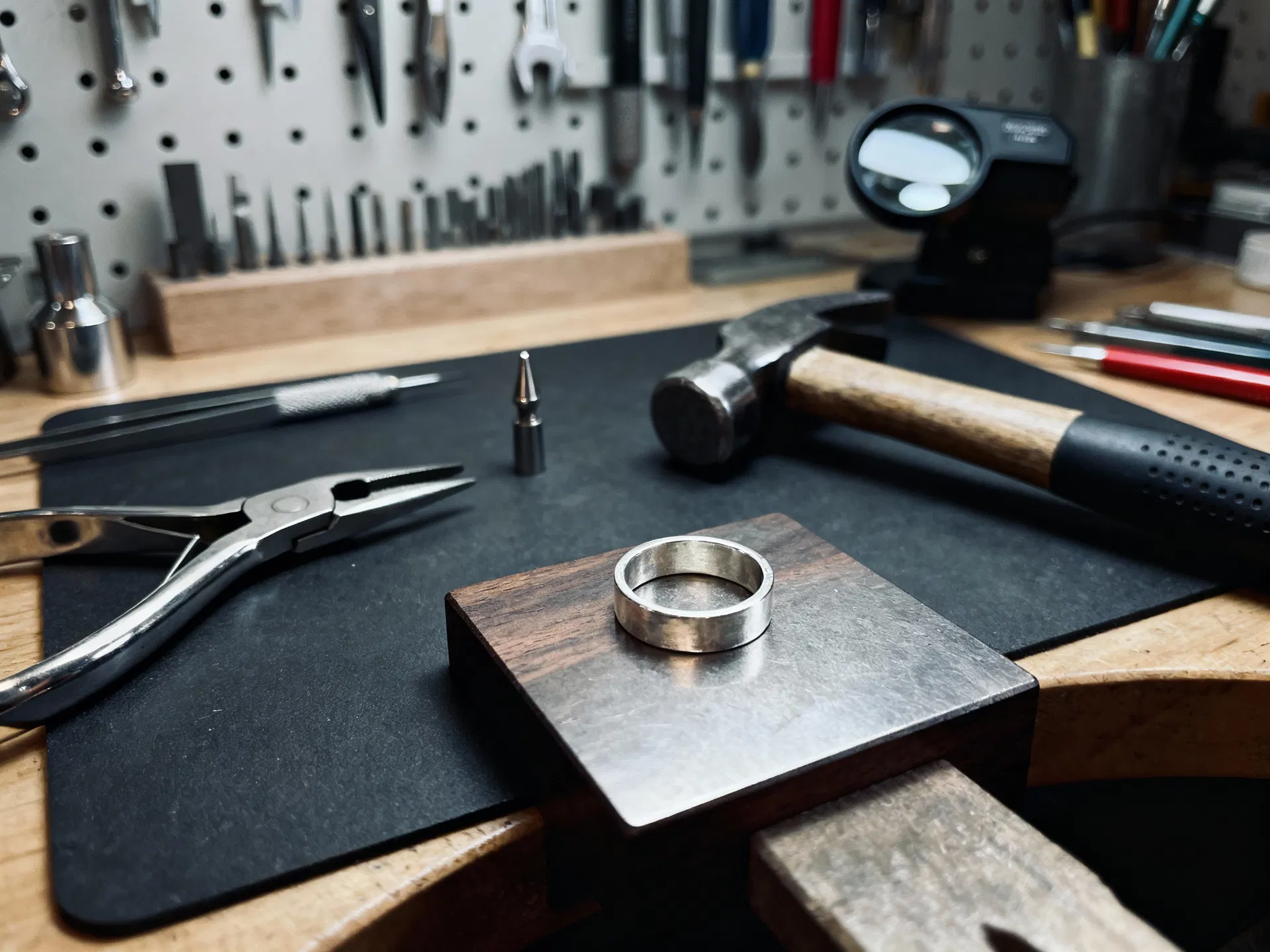 Established Jewelry Manufacturer with Turnkey Operations