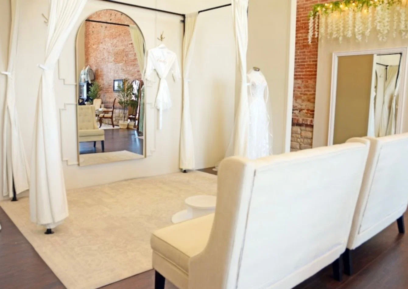 Award Winning Bridal Boutique Asset Sale with Extensive Inventory