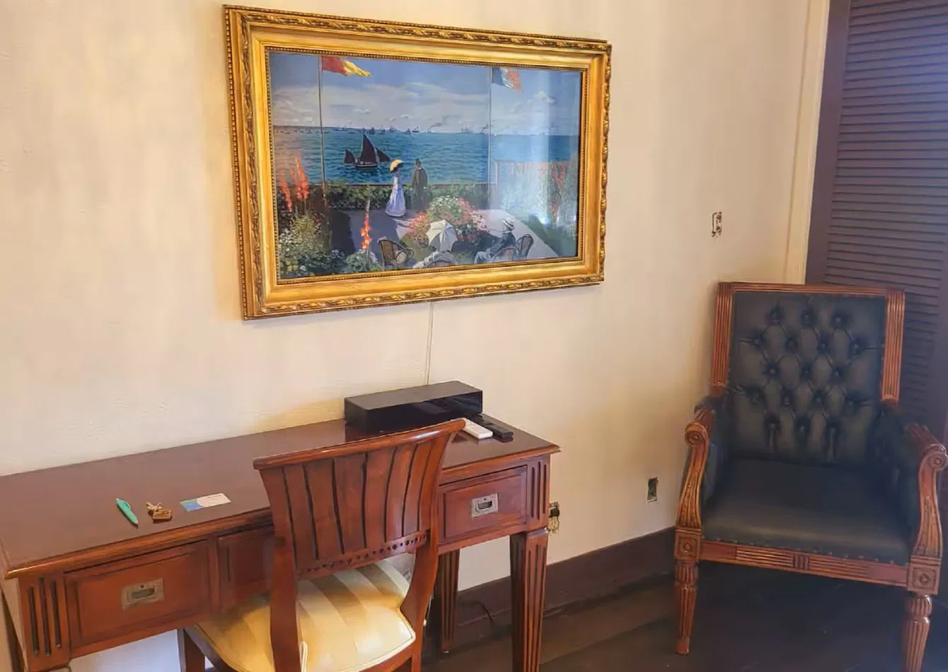 Turnkey Vacation Rental with Legal Short Term Zoning