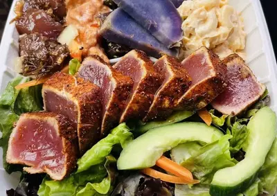 Profitable Island Dining Concept with Innovative Design