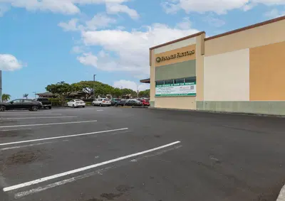 Profitable Hawaiian Fusion Deli with a Loyal Following