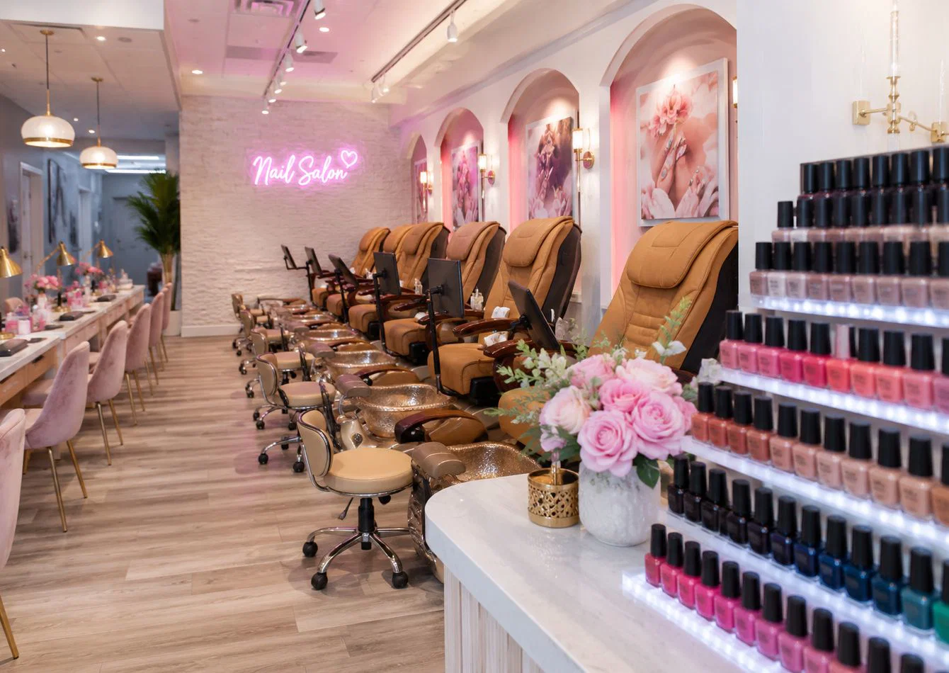 Established Beauty Salon with Personalized Client Care