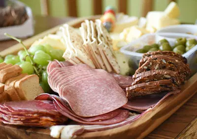 Thriving Specialty Food Business with Low Overhead