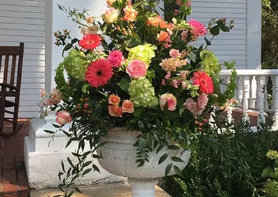 Established Downtown Flower Shop with Loyal Clientele