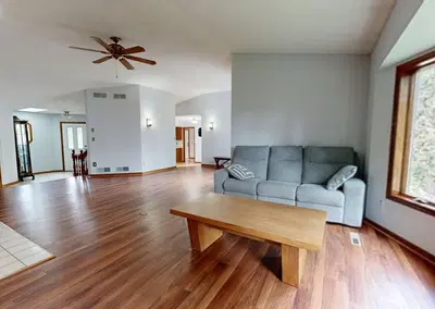 Established Flooring Showroom with Strong Referral Network