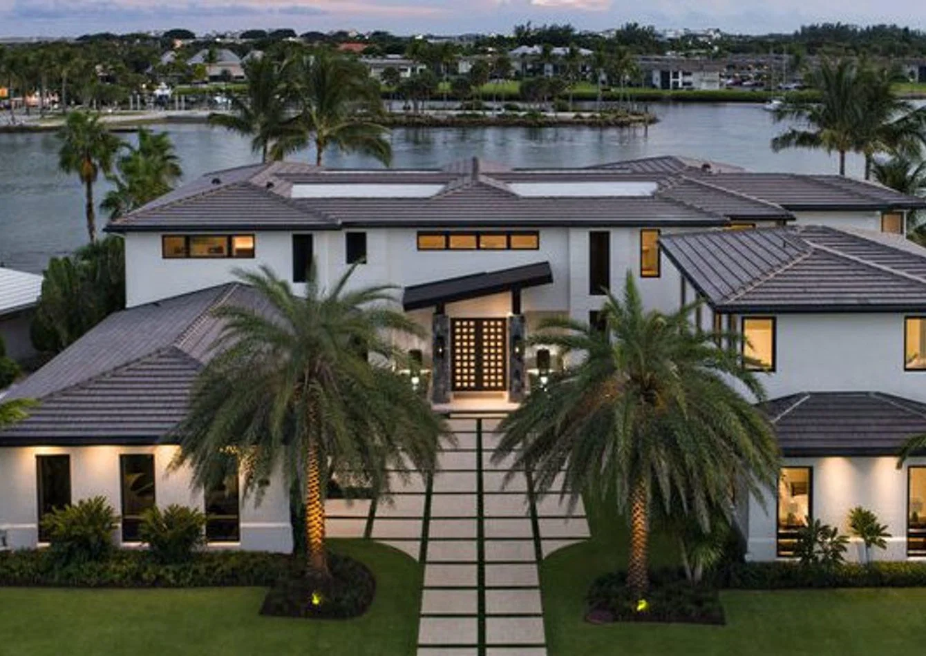 Leading Roofing Contractor with Strong Referral Network