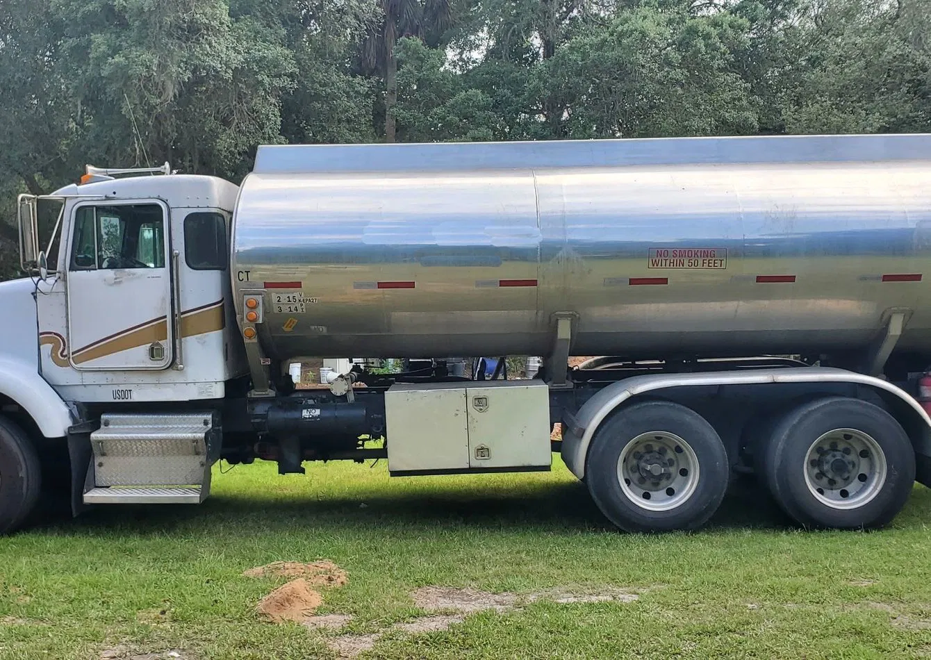 Profitable Oil Recycling Transporter with Recurring Clientele