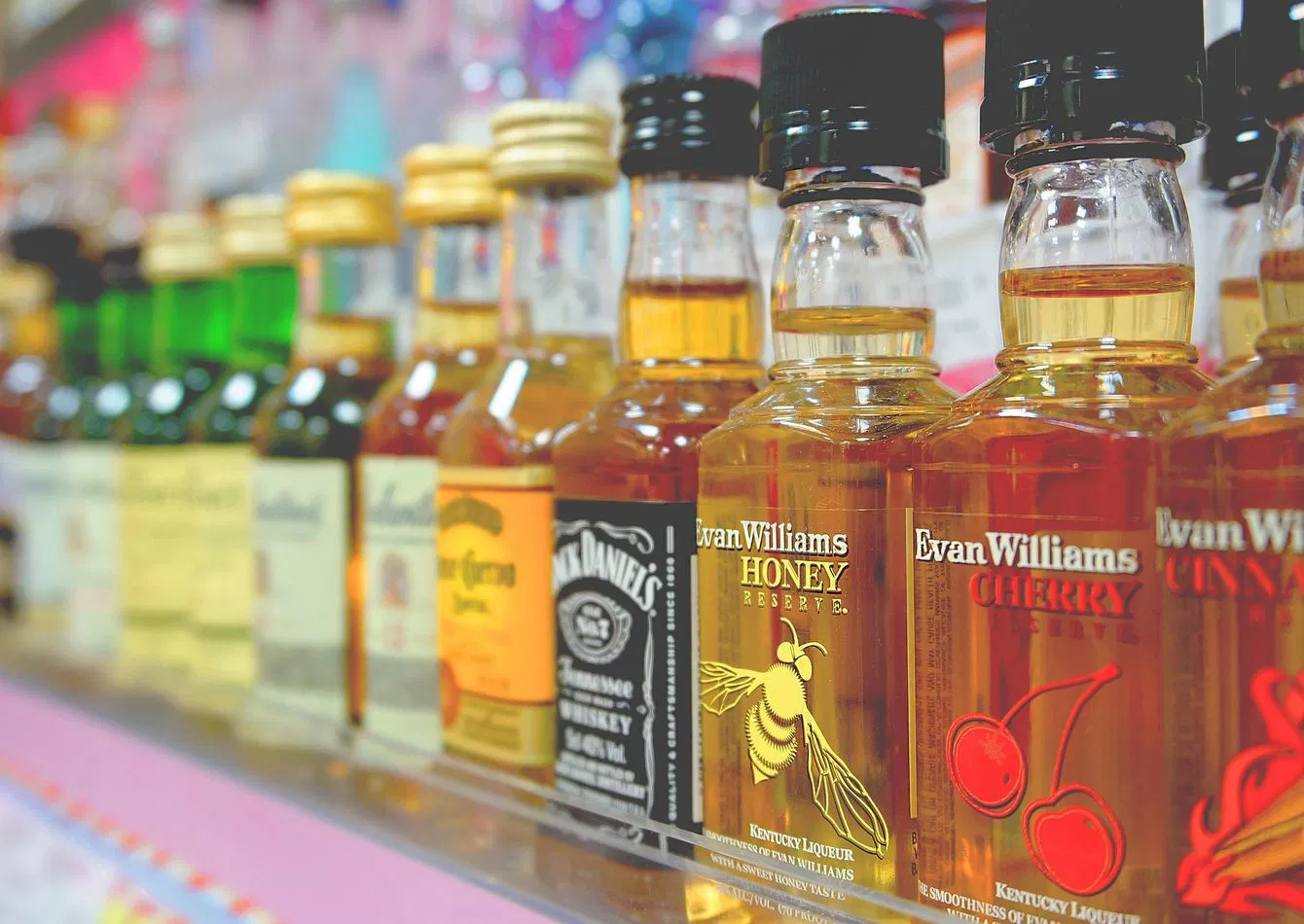 Established Discount Liquor Store with Strong Community Presence