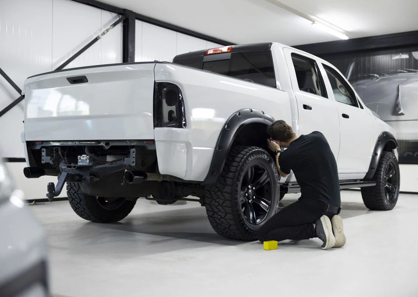 Established Truck Accessory Business with 30 Years of Service