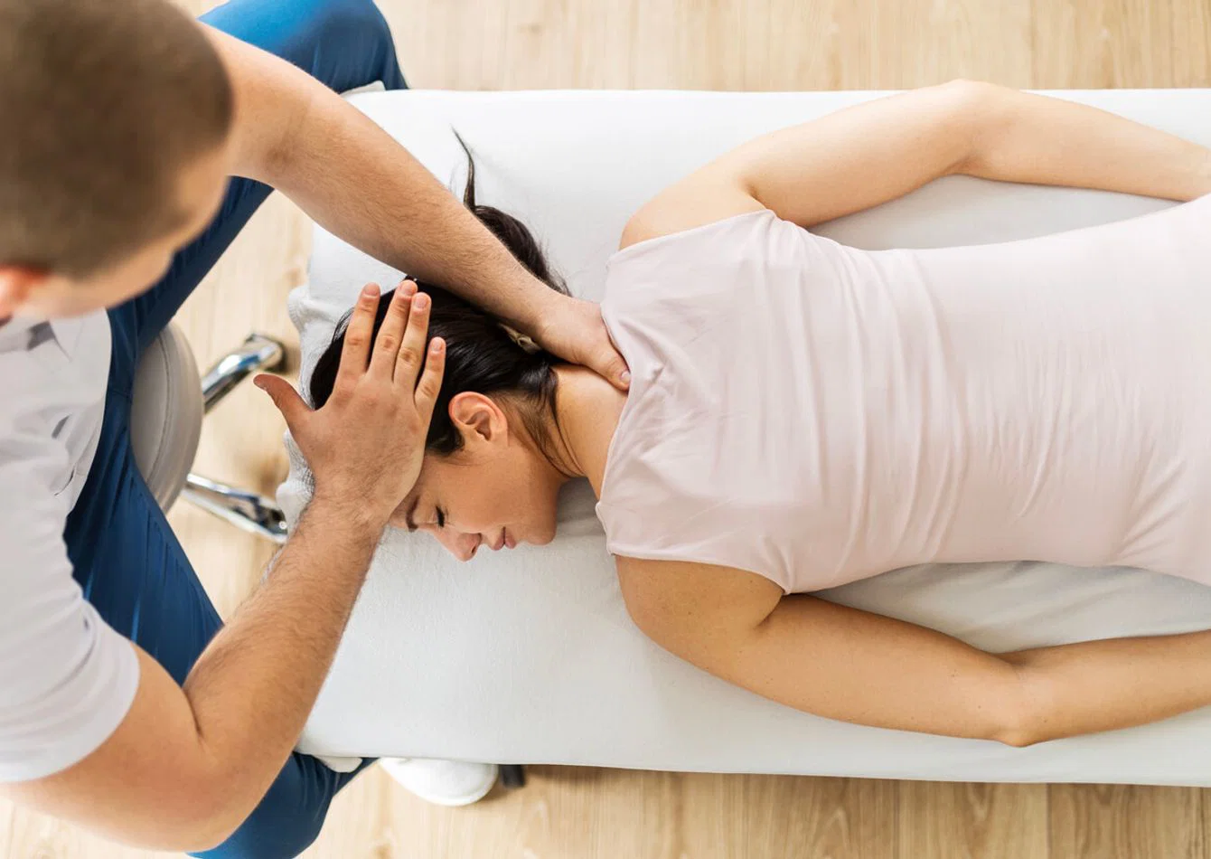 Complete Chiropractic Equipment Package with Well Maintained Fixtures