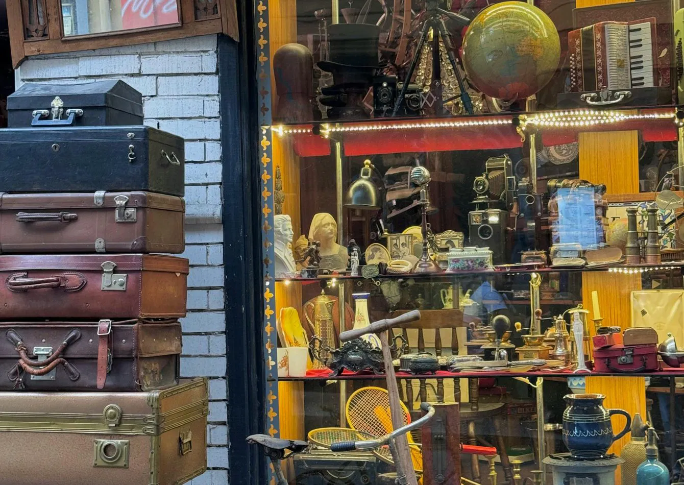 Established Retail Antique  Home Decor Shop with Community Presence