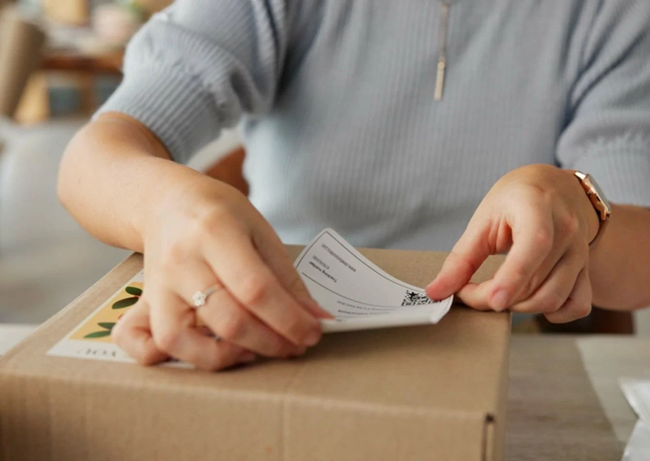 Established Shipping and Packaging Business with Community Presence