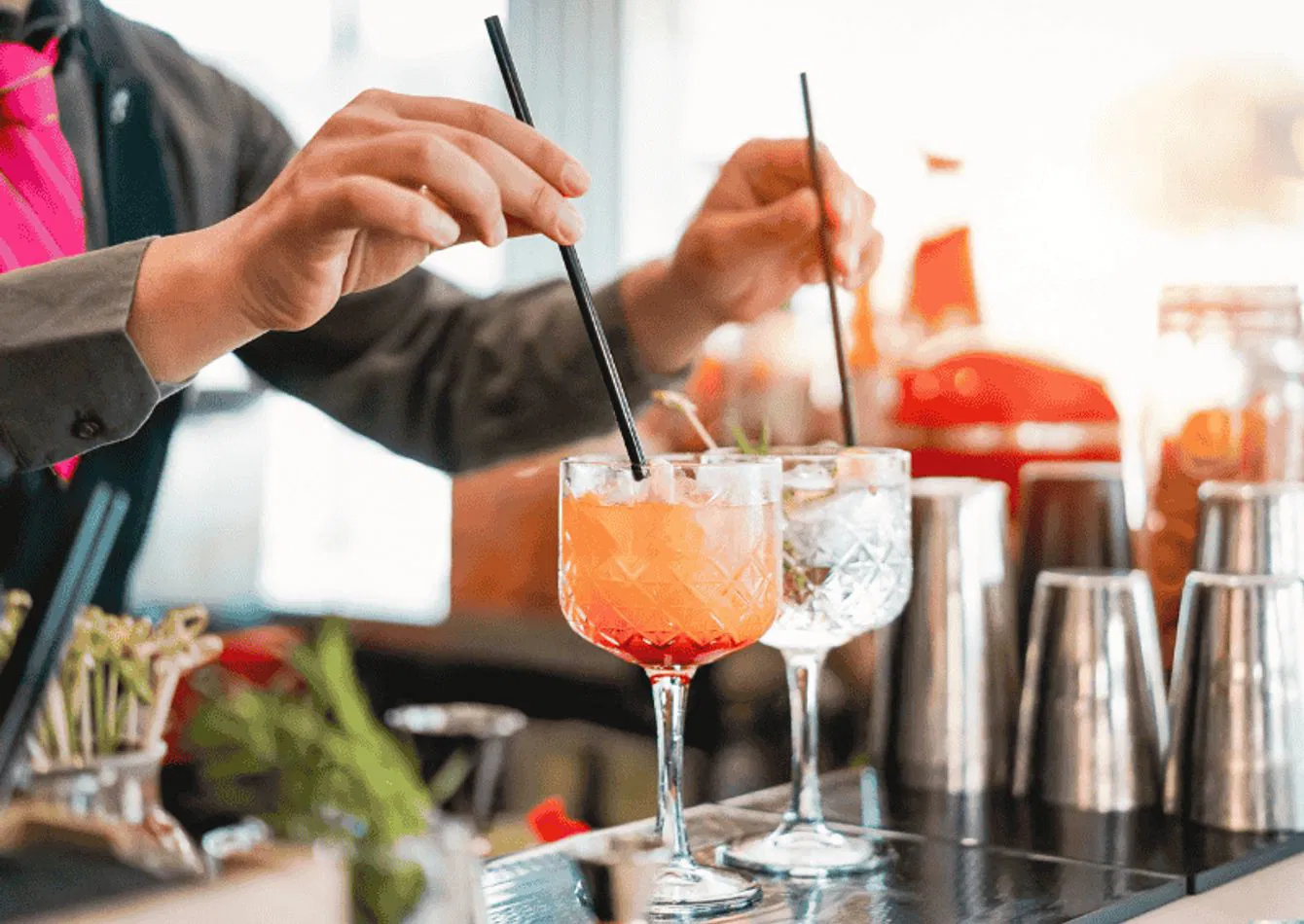 Rapidly Growing Bartending Franchise with Digital Lead Generation