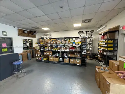 Niche Electrical Parts Retailer with Obsolete System Expertise
