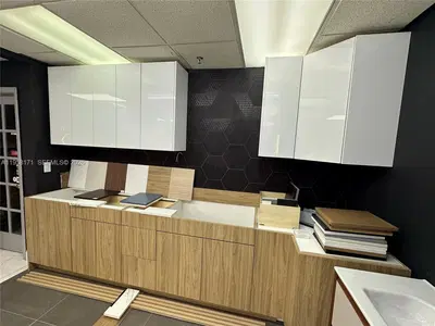 Established Turnkey Business with Long Term Lease