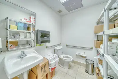 Profitable Nail Supply Business with Loyal Customer Base