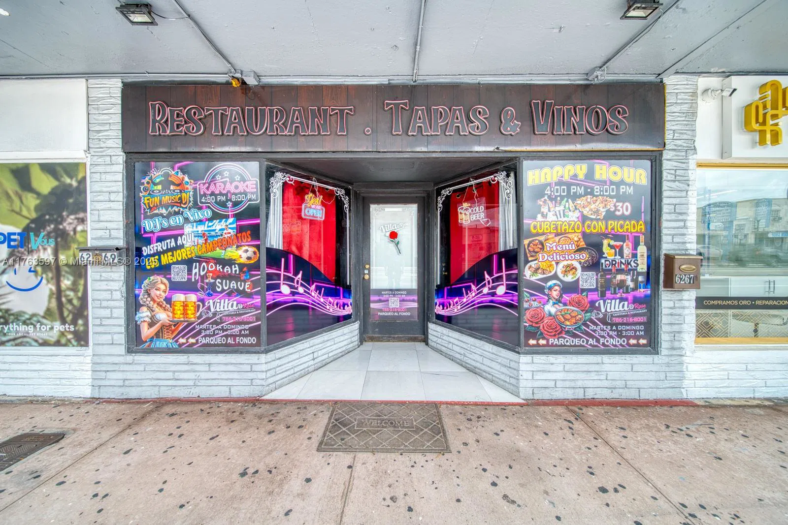 Thriving Bar with Live Entertainment Venue