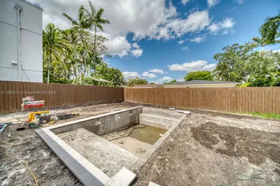 Established Pool Construction Business with Turnkey Operations