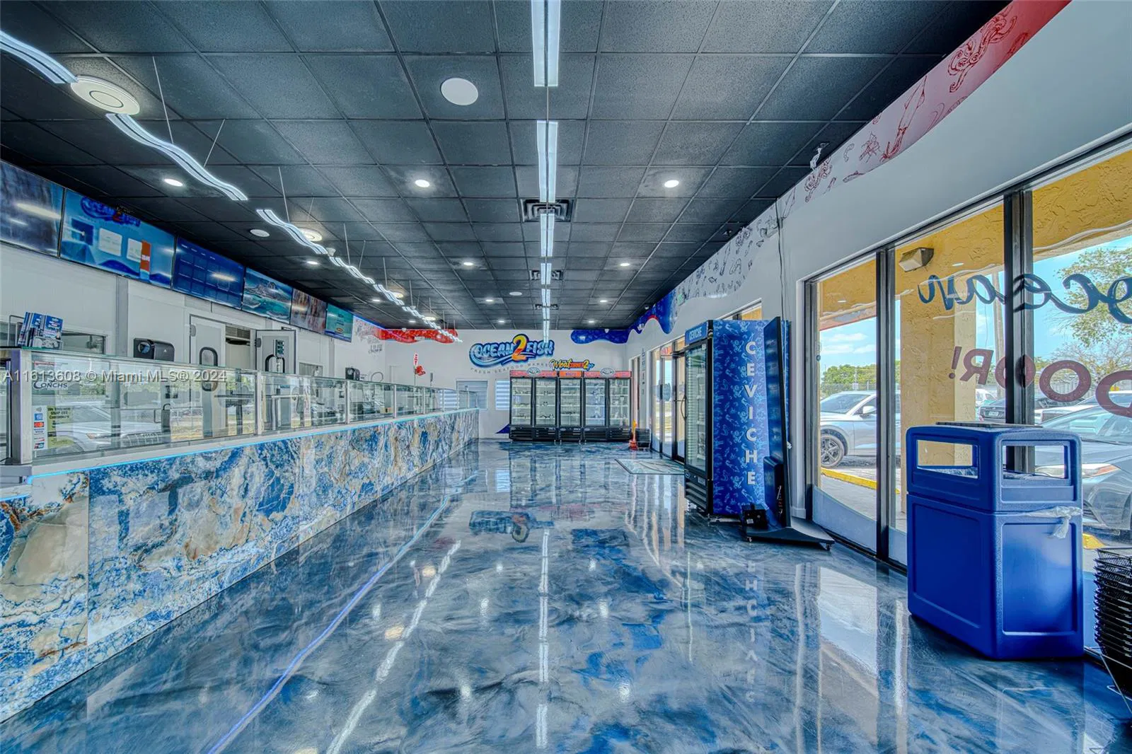 Premier Specialty Food Store with Strong Digital Presence