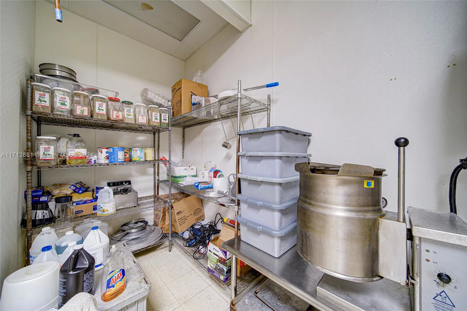 Turnkey Pizzeria with Prime Coastal Location