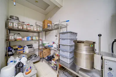 Turnkey Pizzeria with Prime Coastal Location