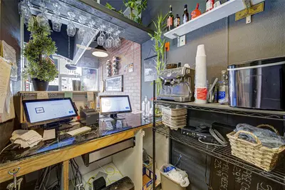 Turnkey Pizzeria with Prime Coastal Location