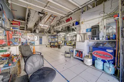 Established Automotive AC Repair with Loyal Customer Base