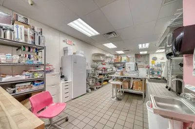 Turnkey Bakery Asset with High Traffic Location