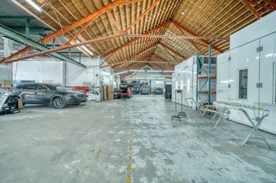 Profitable Auto Repair Shop with Established Insurance Contracts