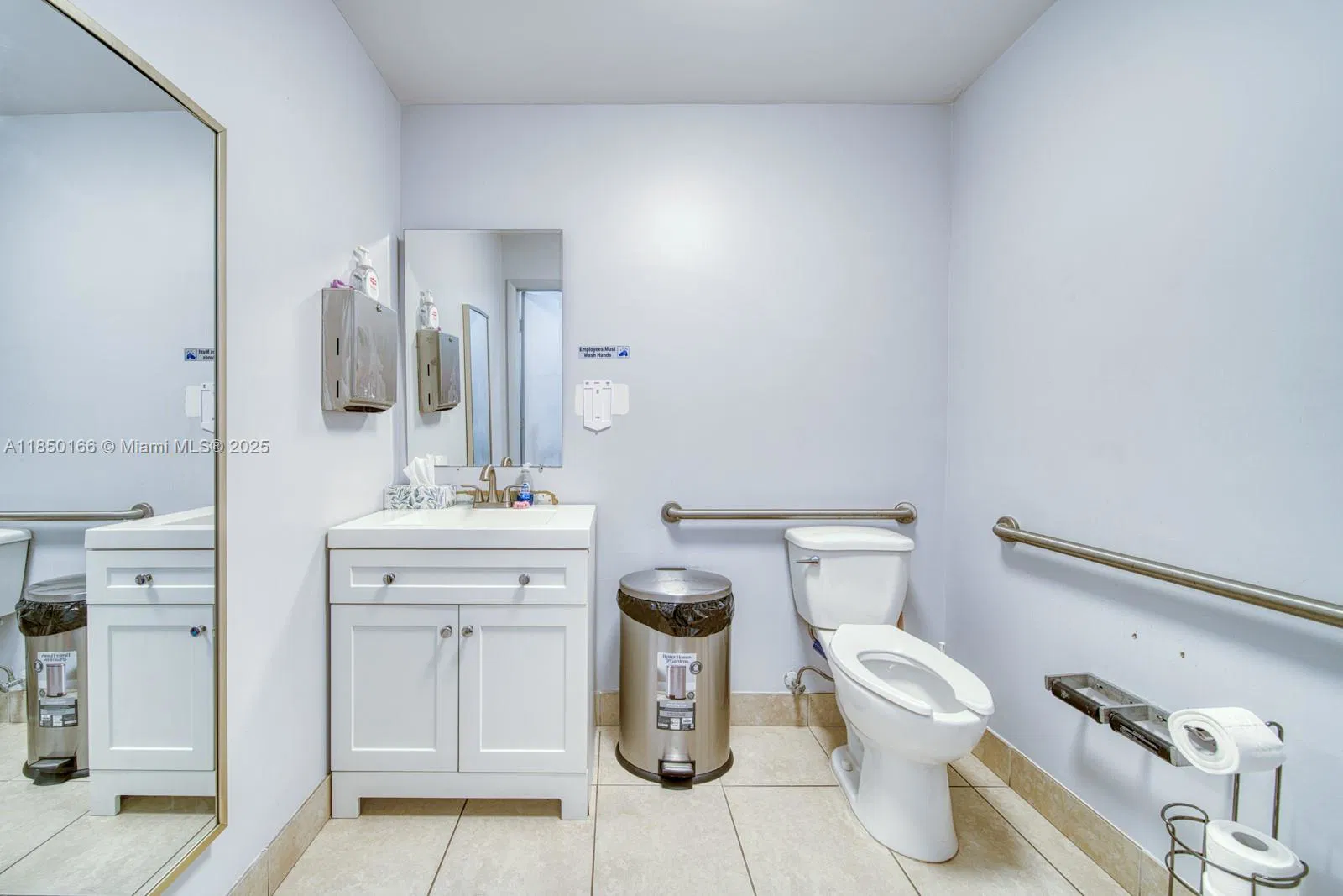 Thriving Beauty Supply Store with Private Rental Suites