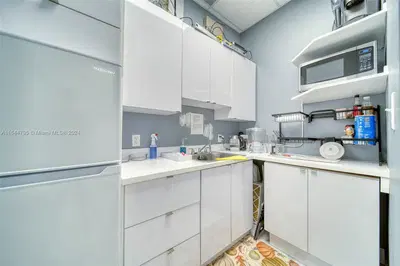 Turnkey Full Service Beauty Salon with Prime Location