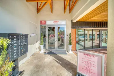 Turnkey Full Service Beauty Salon with Prime Location