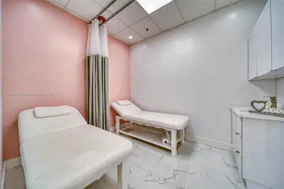 Turnkey Full Service Beauty Salon with Prime Location