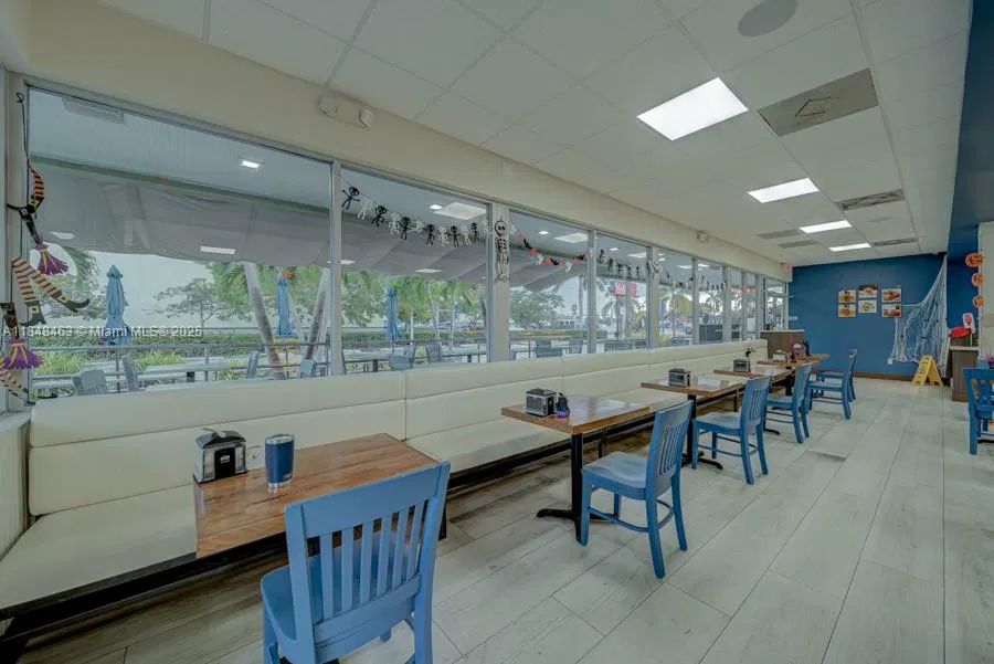 Turnkey Restaurant with Prime High Visibility Location