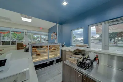 Turnkey Restaurant with Prime High Visibility Location