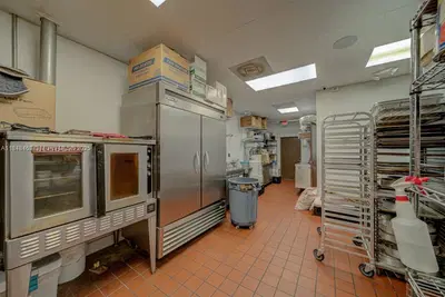 Turnkey Restaurant with Prime High Visibility Location