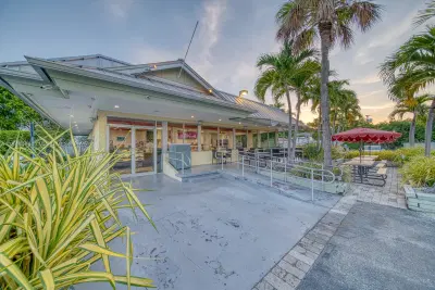 Turnkey Restaurant with Prime High Visibility Location