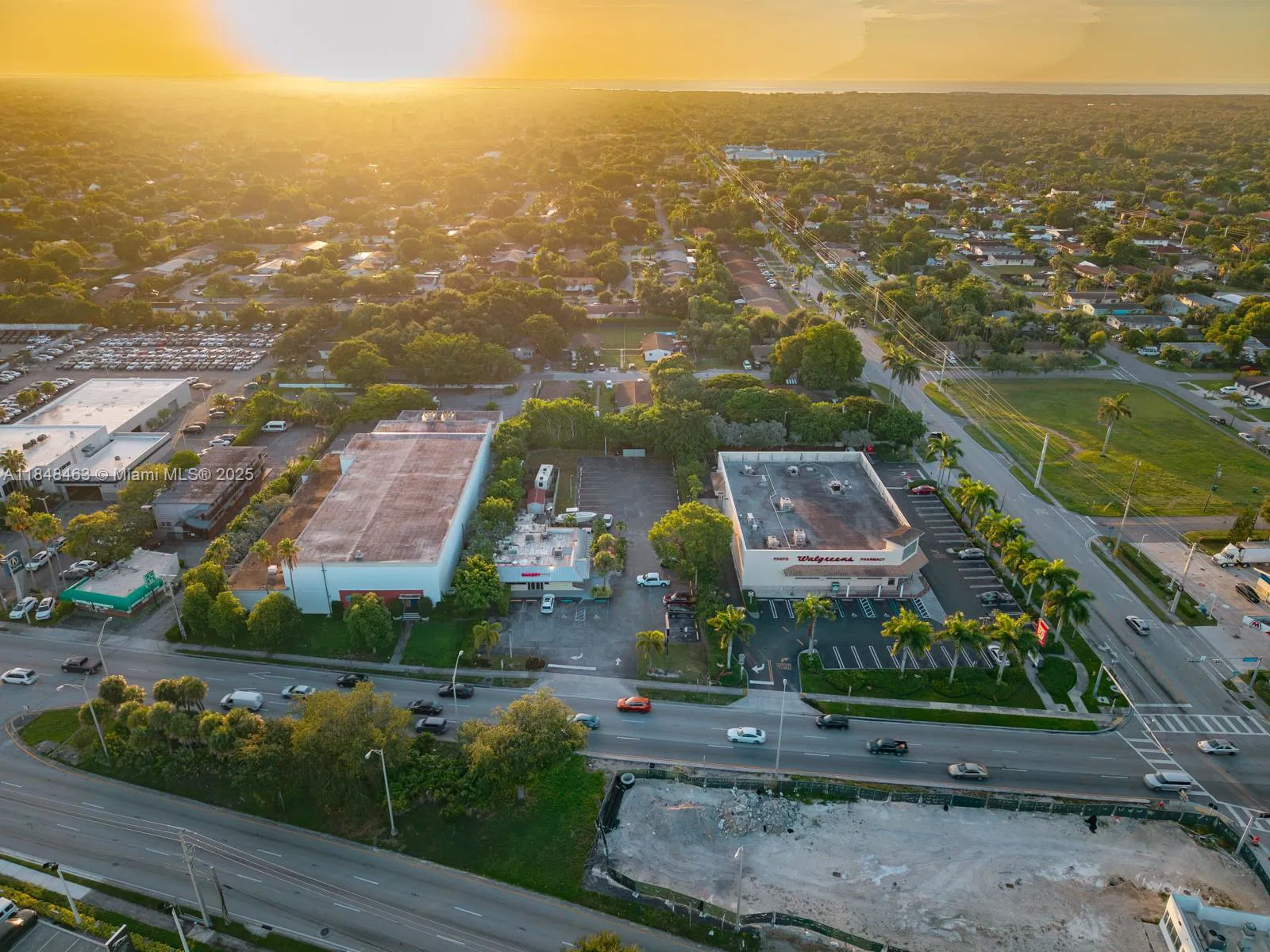 Turnkey Restaurant with Prime High Visibility Location