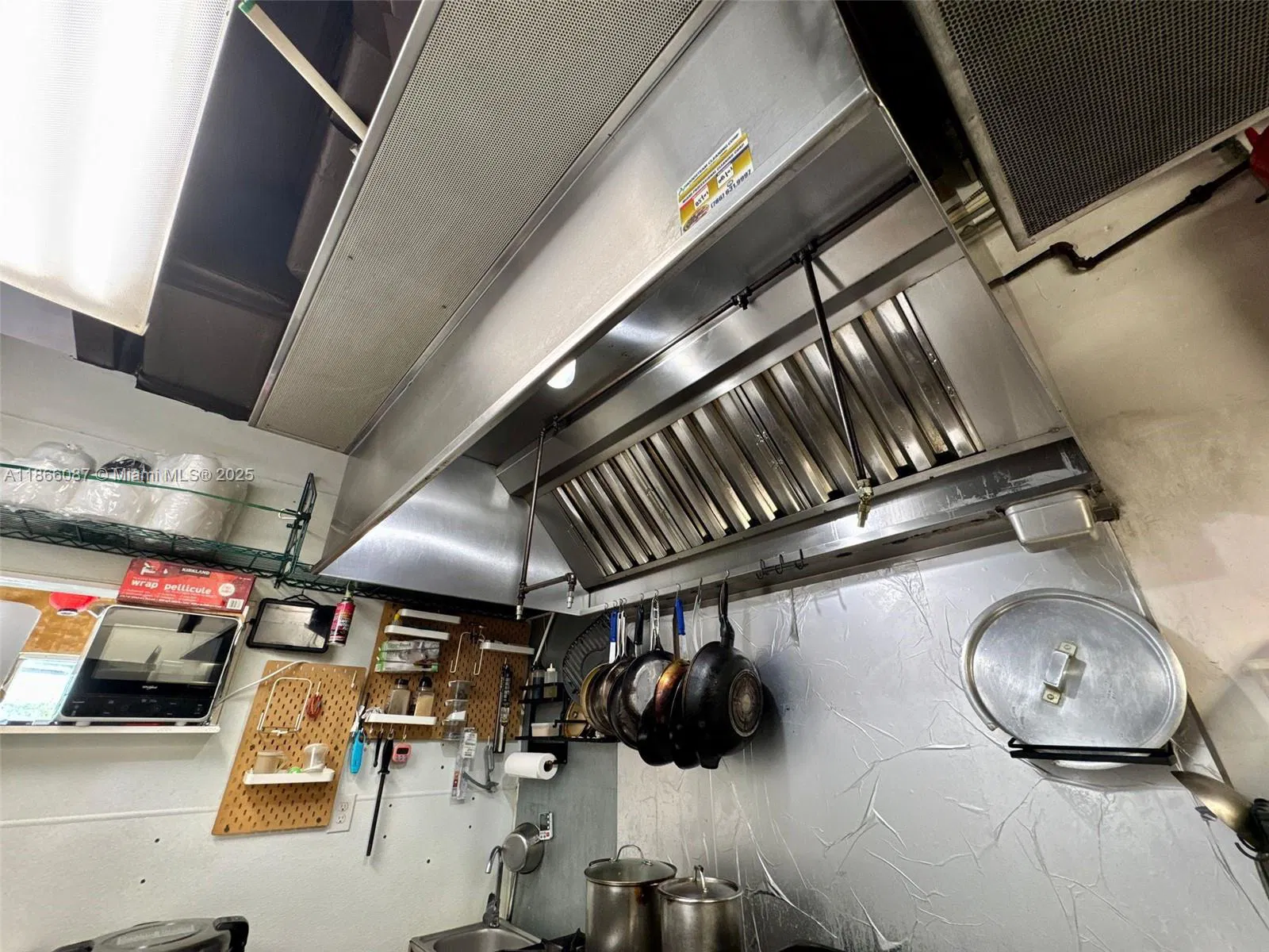 Award Winning Restaurant with Prime Location