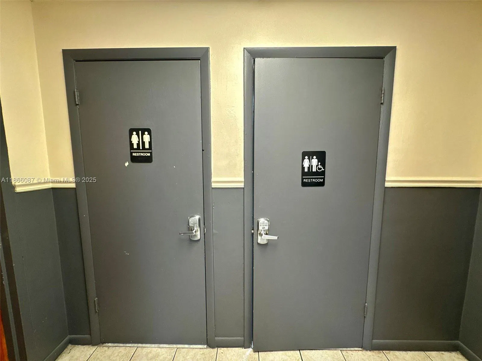 Award Winning Restaurant with Prime Location