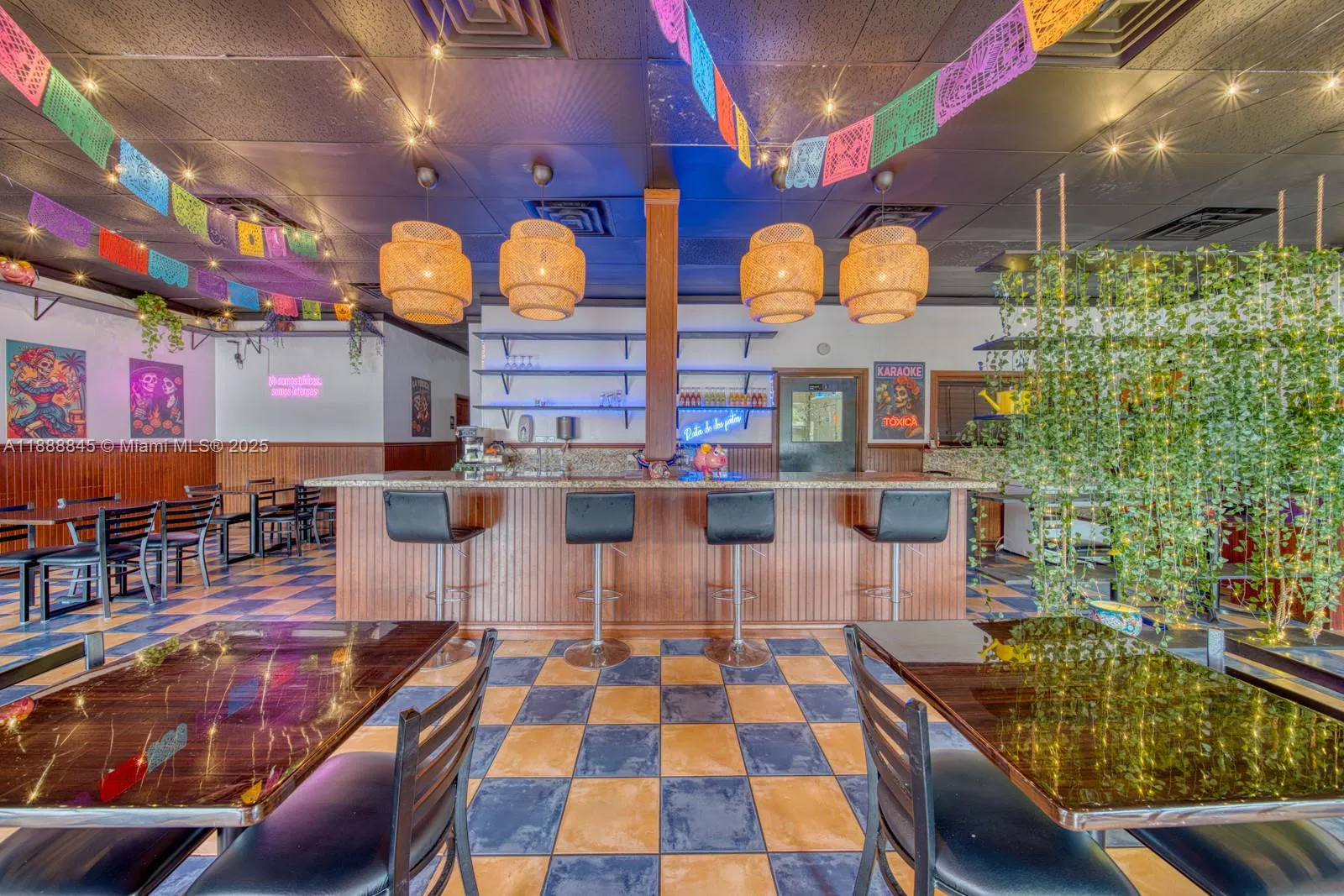 Turnkey Restaurant and Bar with a Large Local Customer Base