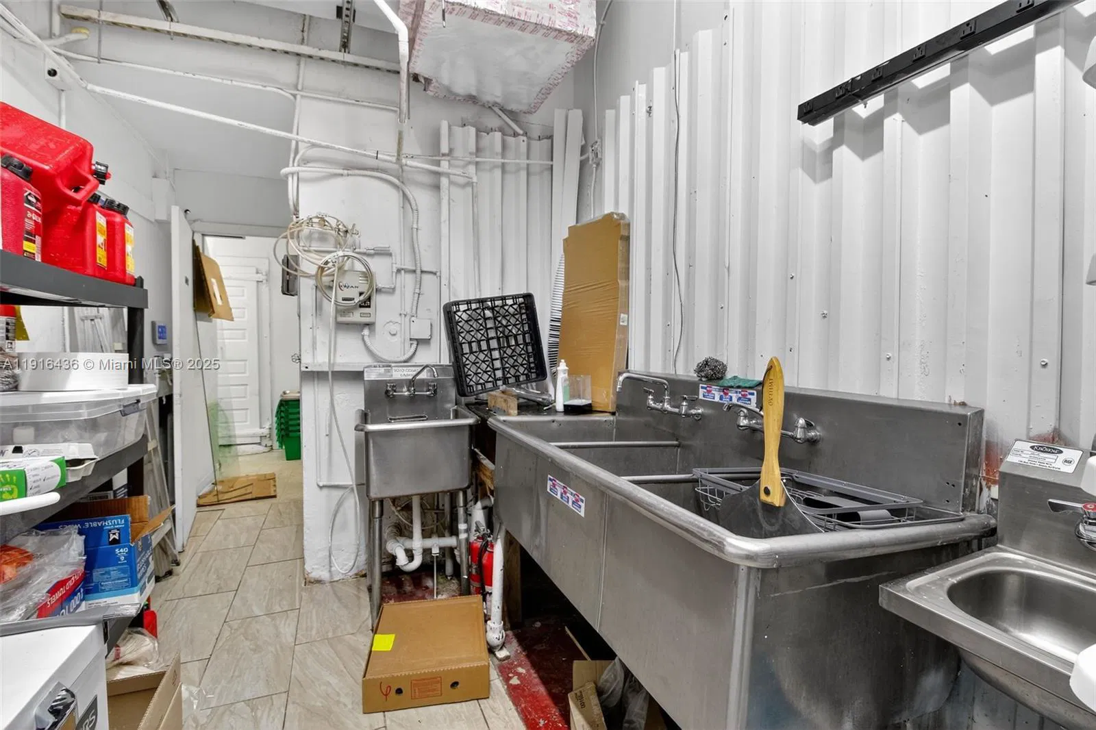 Established Convenience Store with Diverse Product Offerings