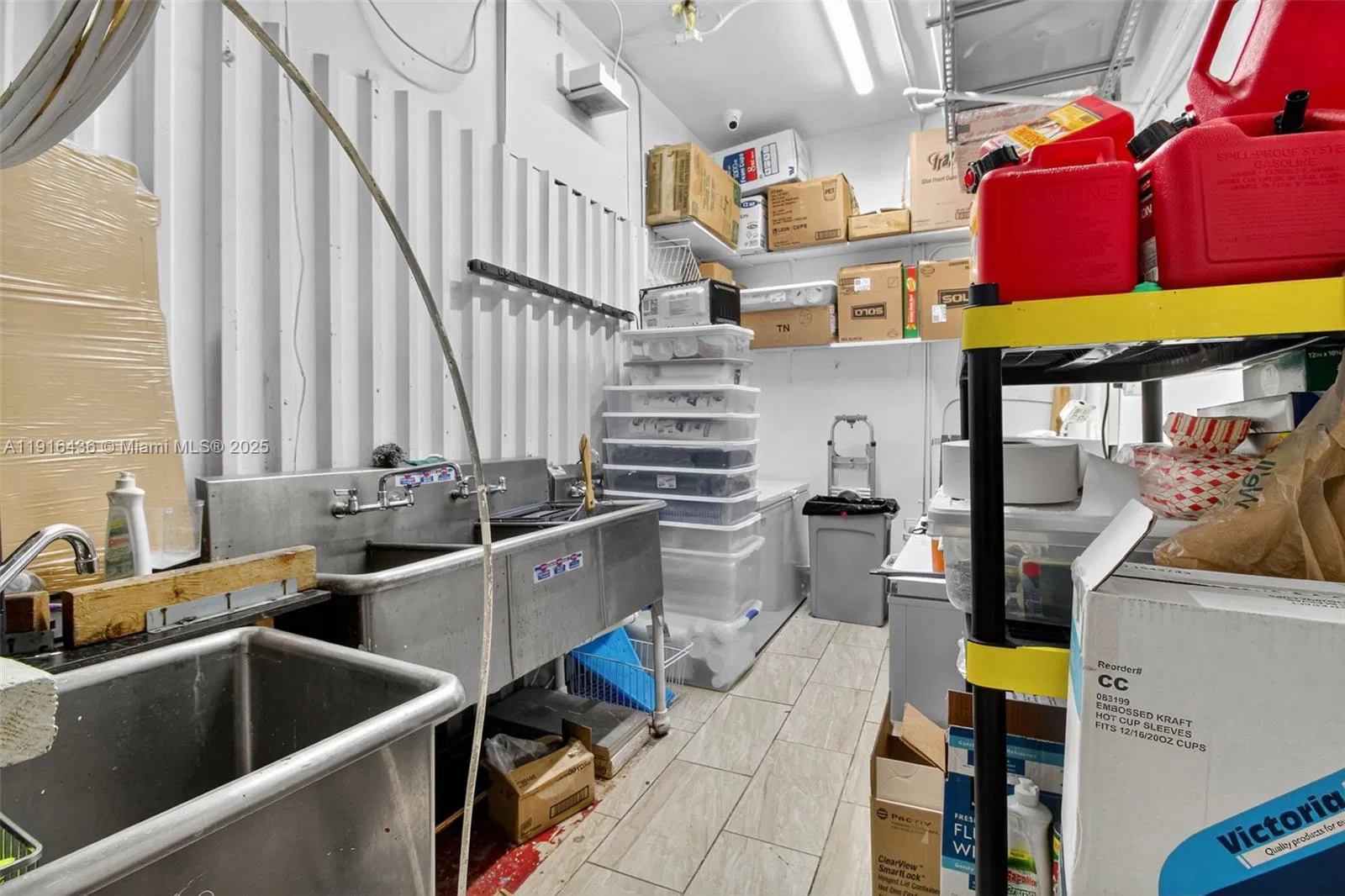 Established Convenience Store with Diverse Product Offerings