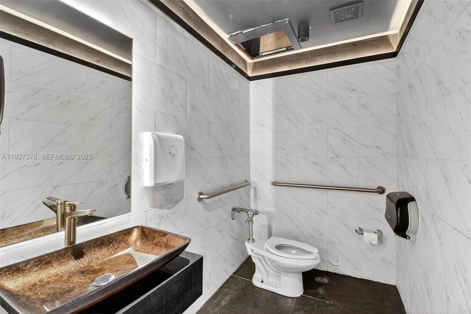 Turnkey Restaurant Space in a High Traffic Location