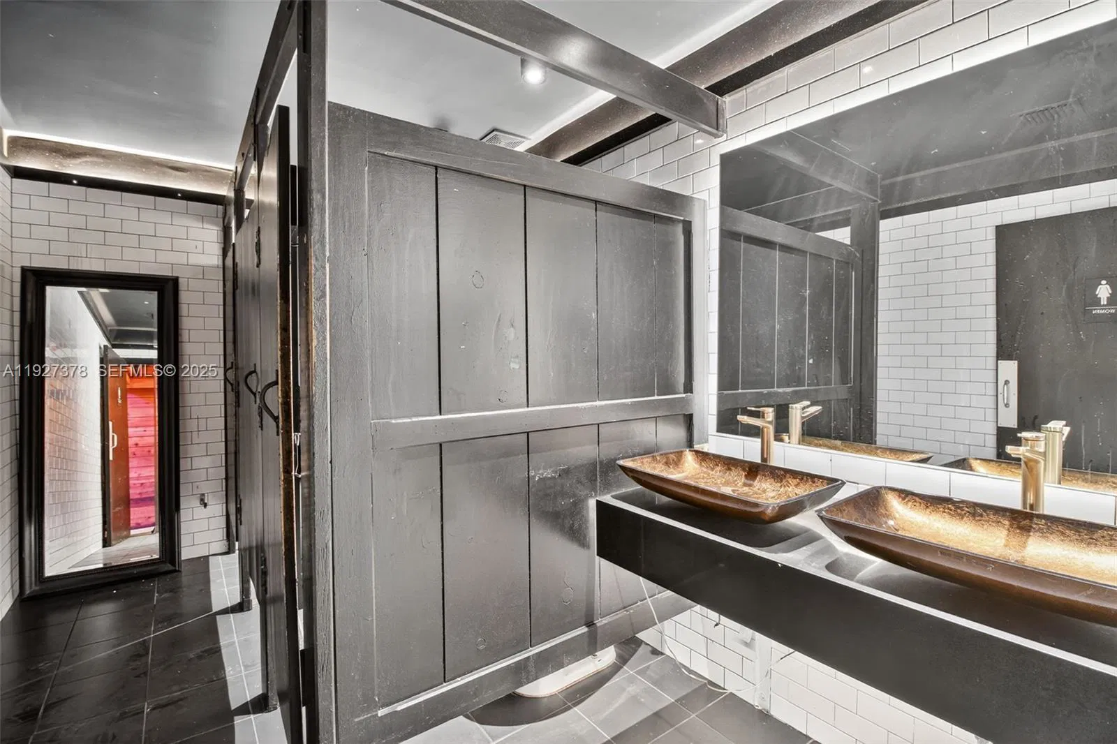 Turnkey Restaurant Space in a High Traffic Location