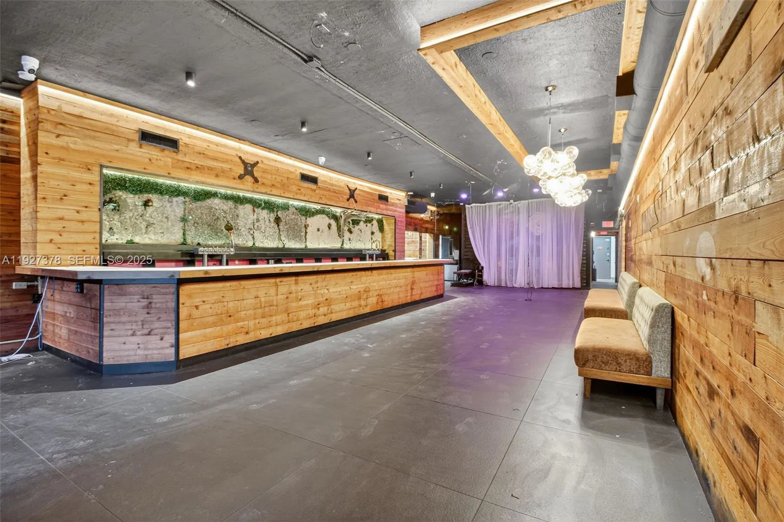 Turnkey Restaurant Space in a High Traffic Location