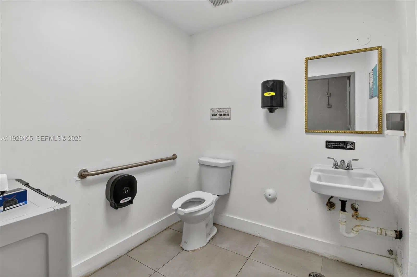 Profitable Multi Stream Business with Loyal Community Base