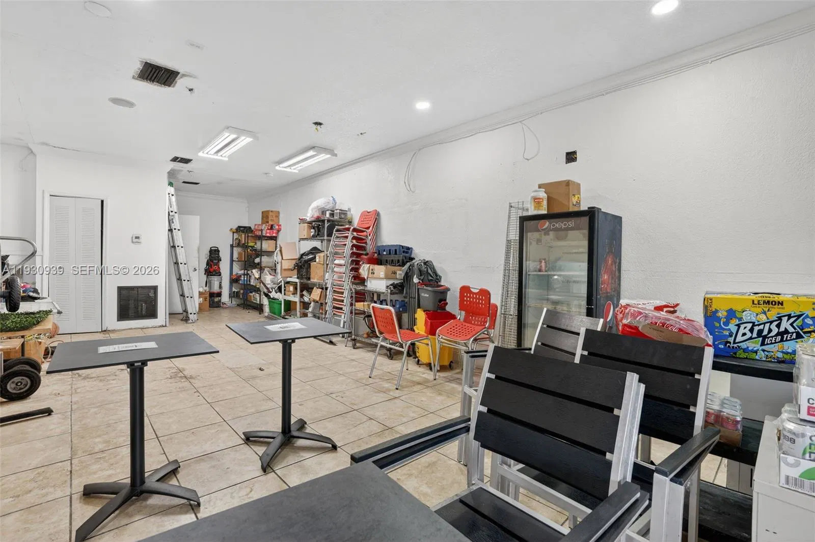 Established Pizzeria with Expansion Potential